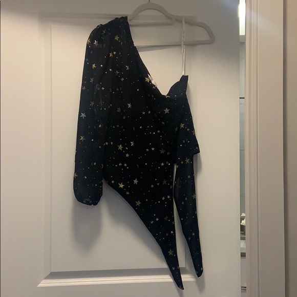 Off the shoulder top - Picture 1 of 4